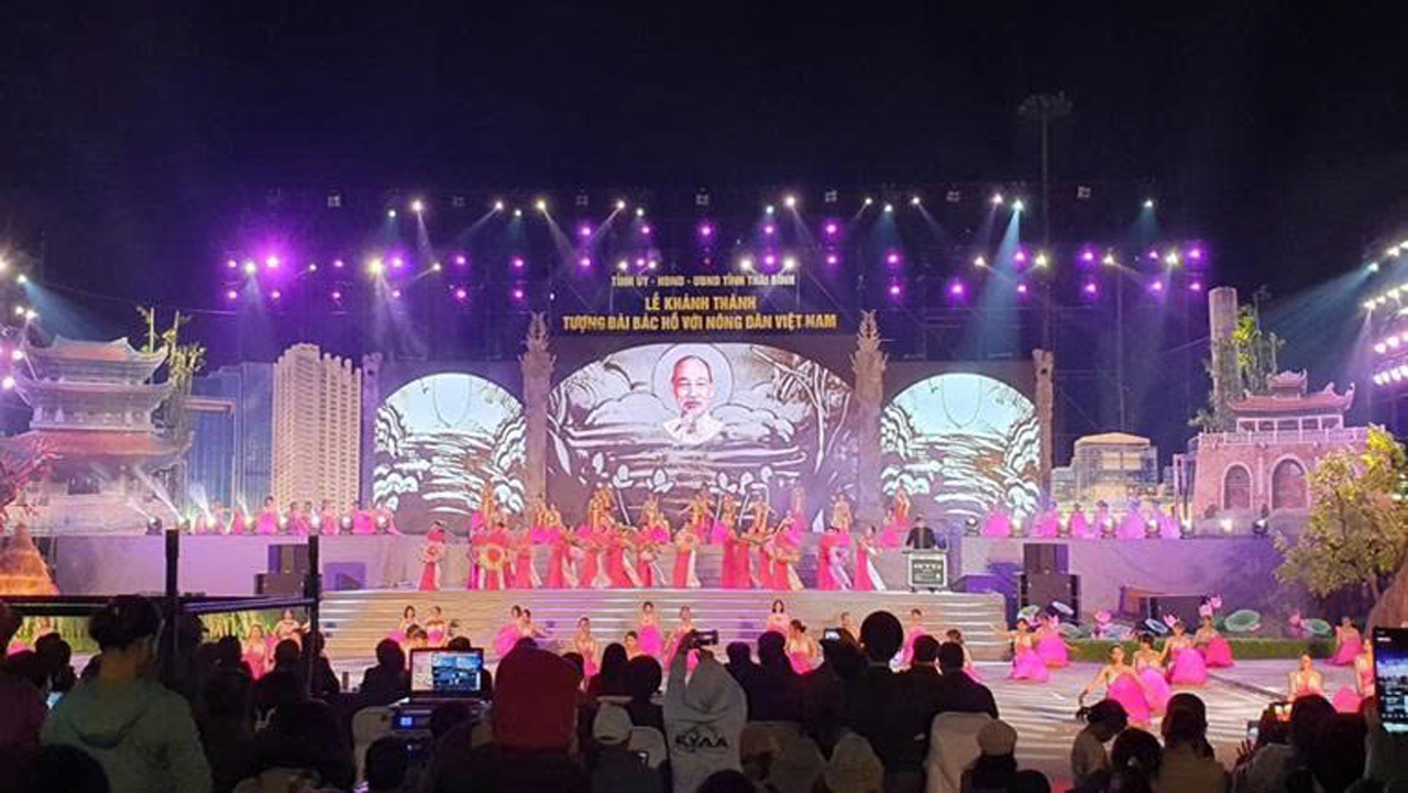 Khánh thành Tượng đài Bác Hồ tại thái bình 2
