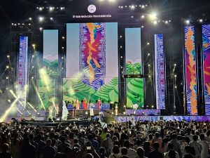 Carnival Diễu hành Đường phố