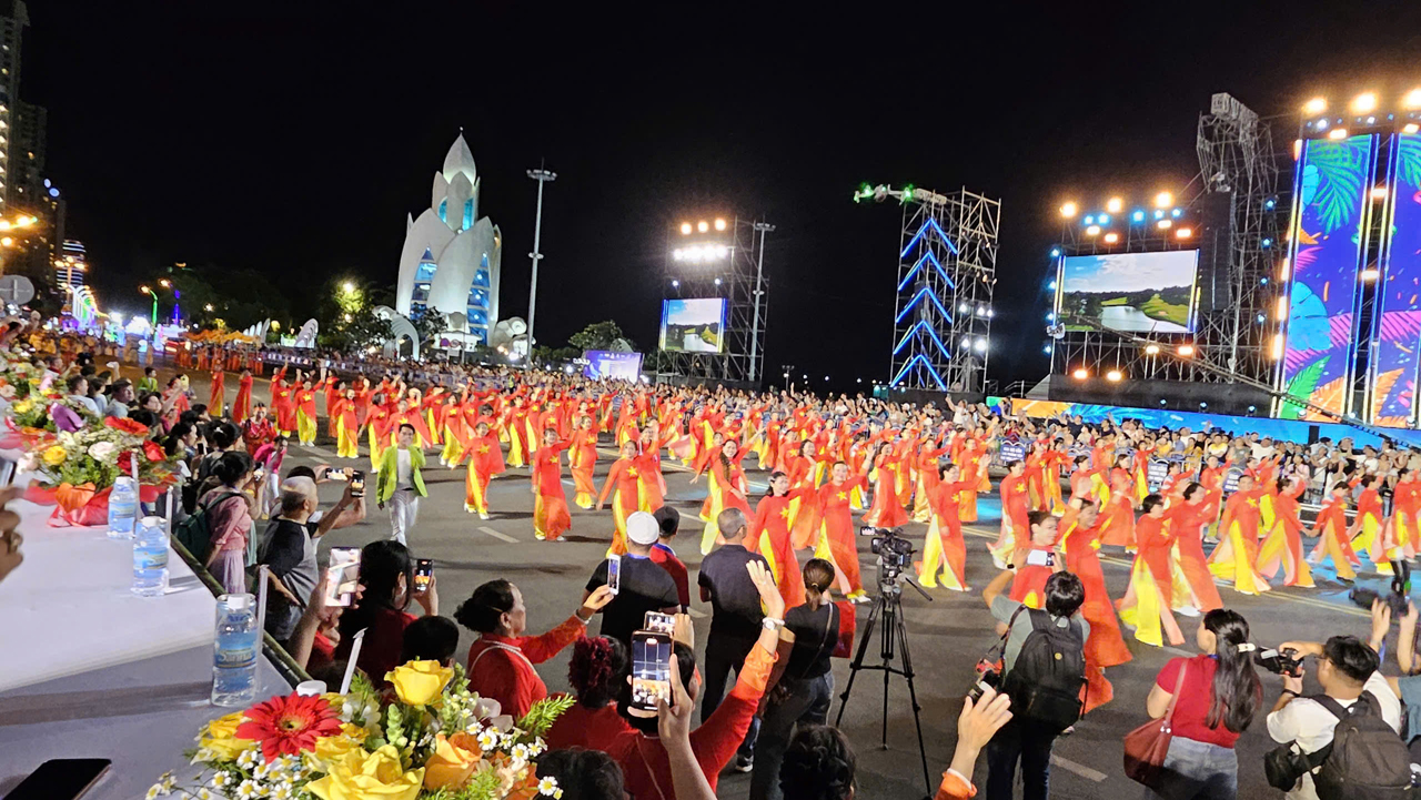 Nha Trang Giao lưu Văn hóa Quốc tế