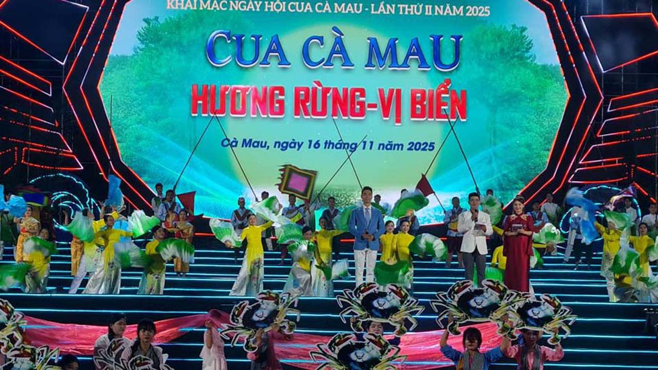 nghệ thuật ngày hội cua cà mau